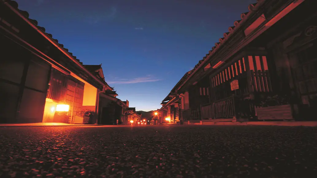 うだつの町並み夜