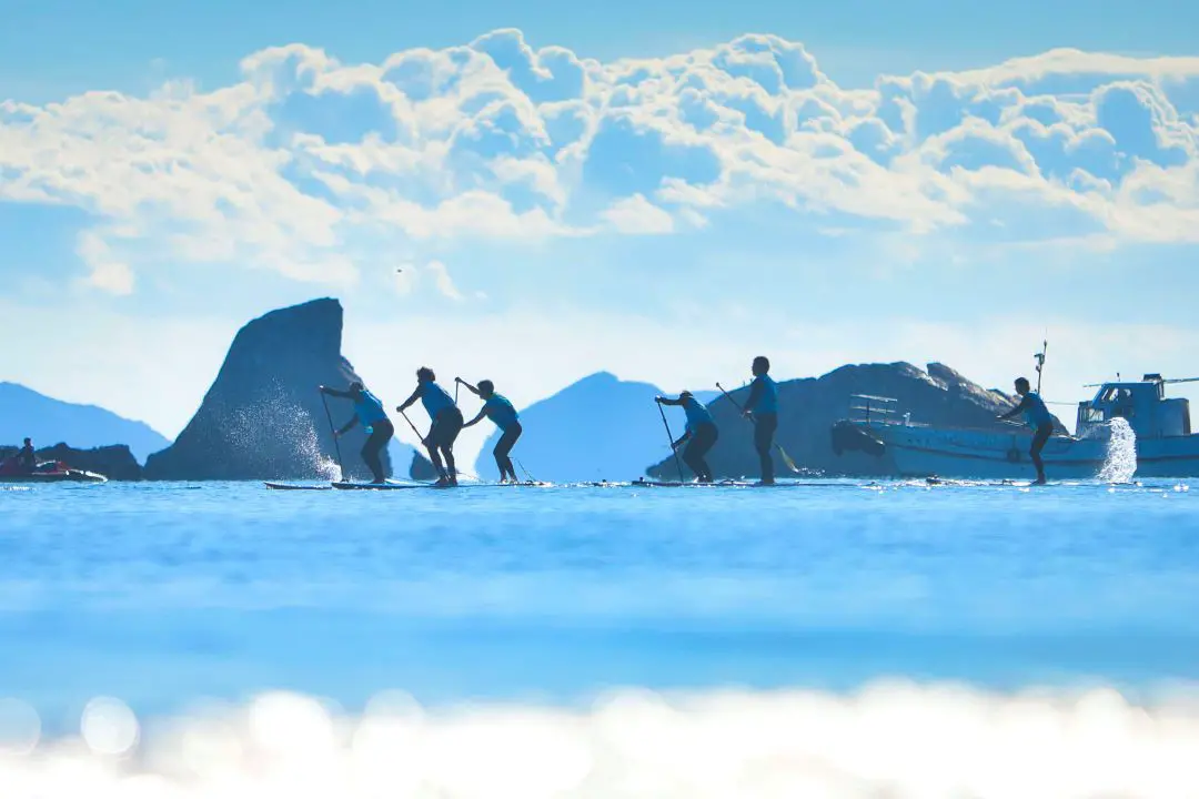 市内海水浴場でのＳUPレース