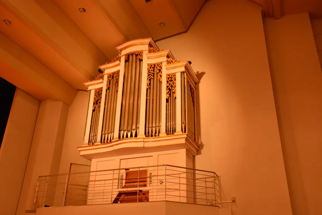 白川町産オルガン