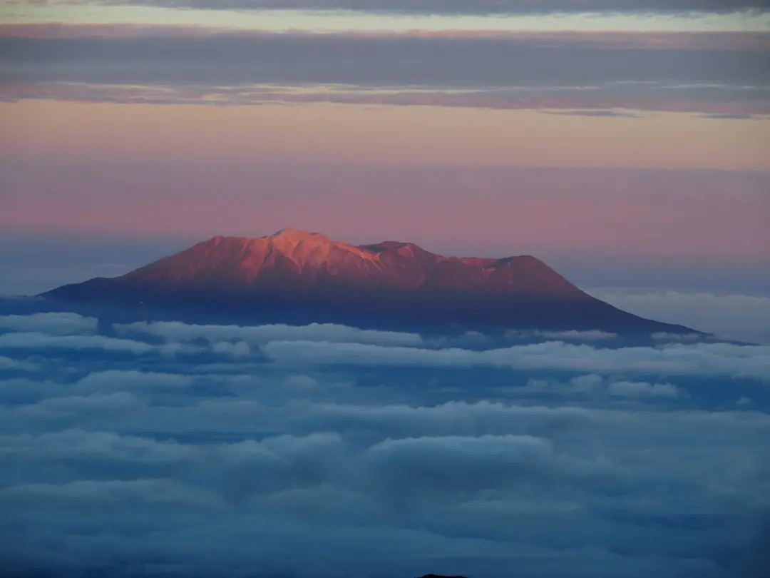 御嶽山と雲海