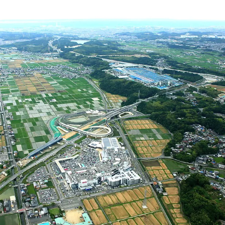 東員ICとイオンモール東員の上空写真