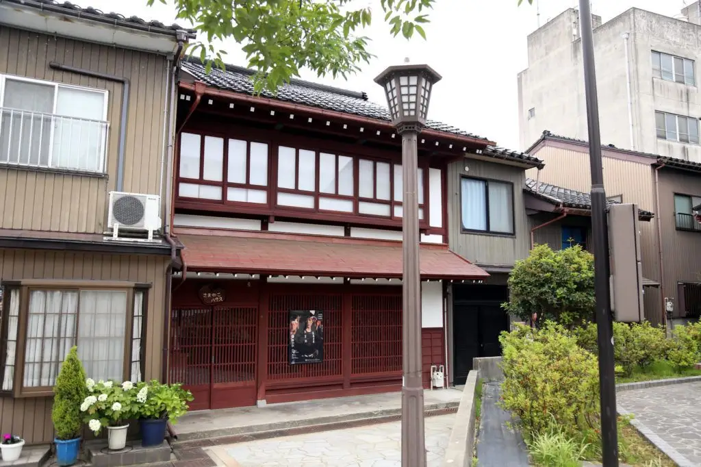 -移住体験施設-　さまのこハウス
（http://www.samanokohouse.com/）
