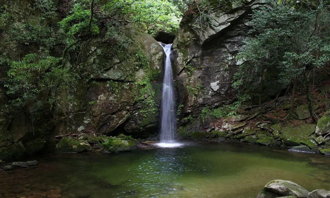 百間山渓谷・雨乞いの滝（大塔）