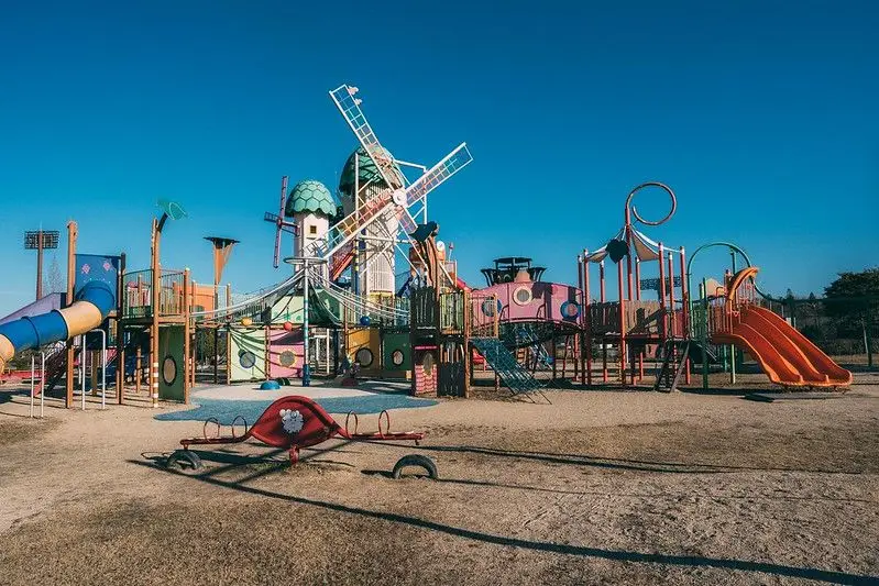 みよし遊びの王国(屋外複合遊具施設)