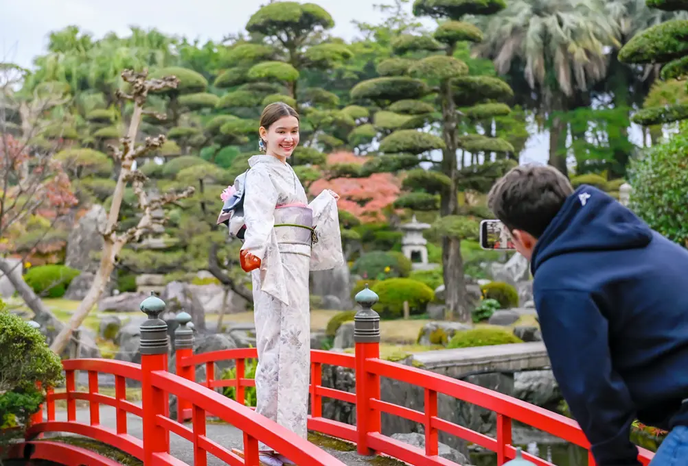 大島紬着付け体験_Genuine Oshima silk pongee fabric