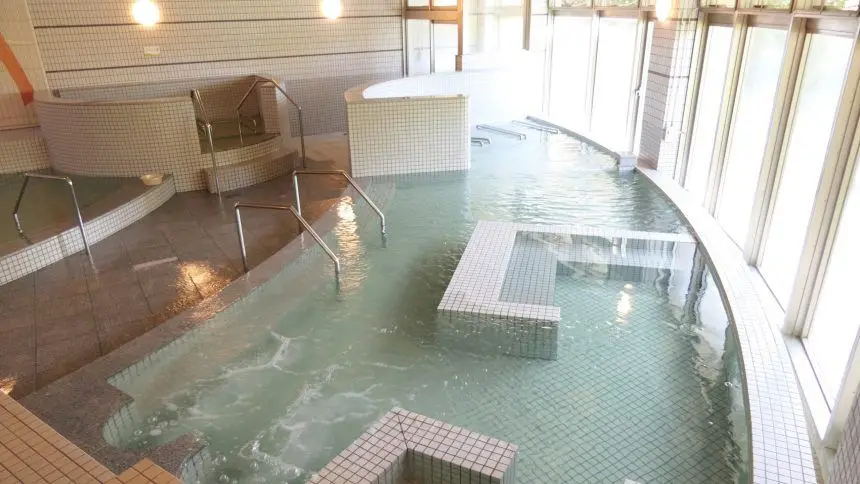 高山温泉ドーム